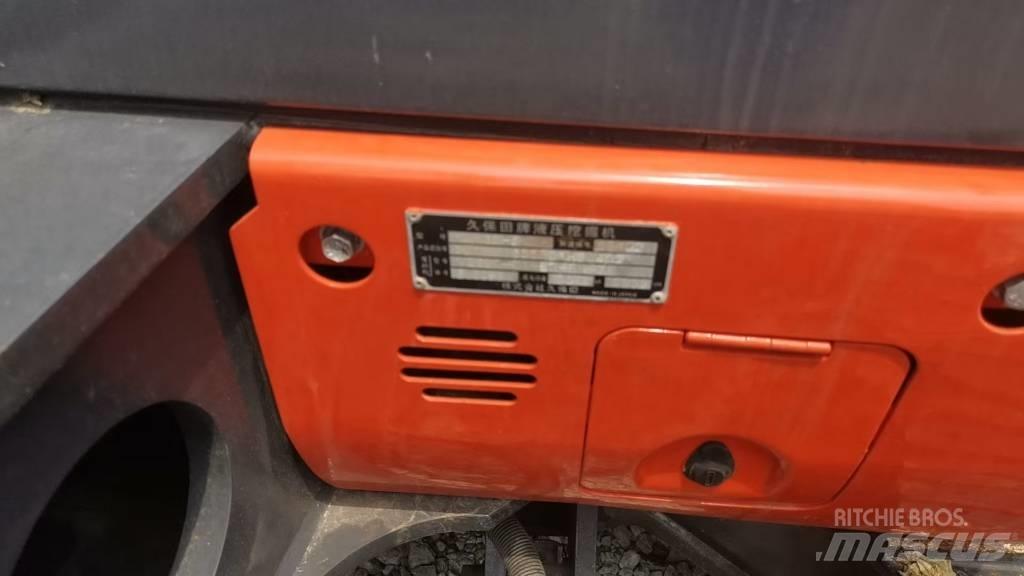 Kubota KX 165 حفارات زحافة