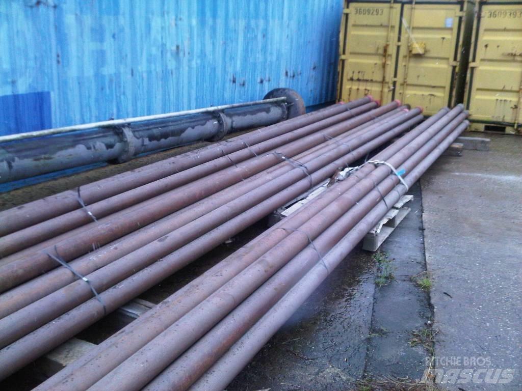  Drill pipes 32' X 4" معدات حفر النفط والغاز