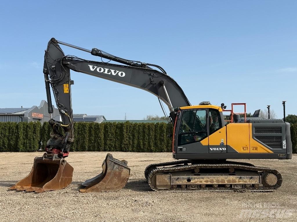 Volvo EC 250 EL حفارات زحافة