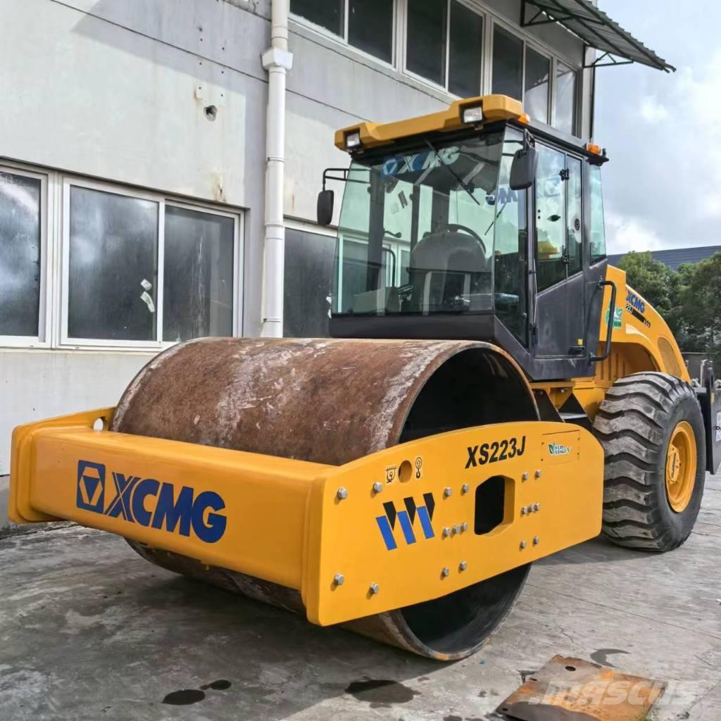 XCMG XS 223 J مداحل أحادية الأسطوانة
