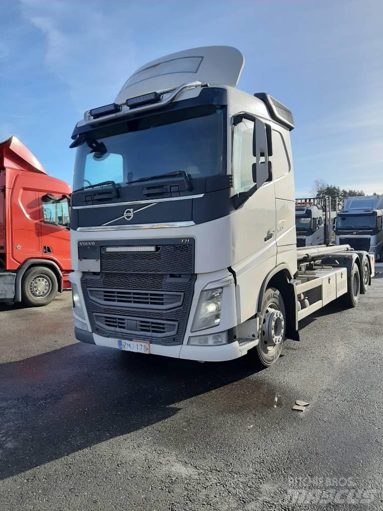 Volvo FH 13 شاحنات الحاويات