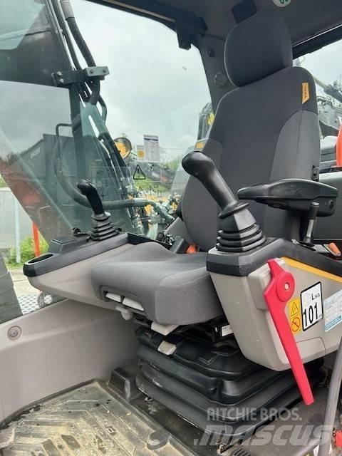 Volvo EC 160 E حفارات زحافة