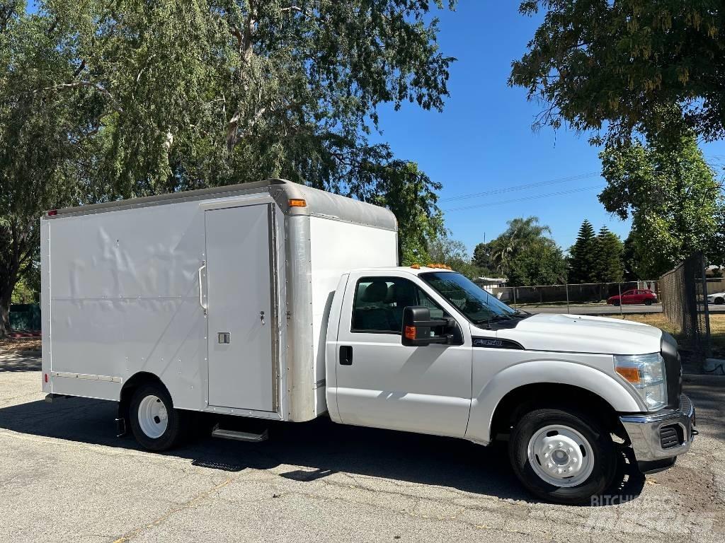 Ford F 350 شاحنات خفيفة/مفصلية الجوانب