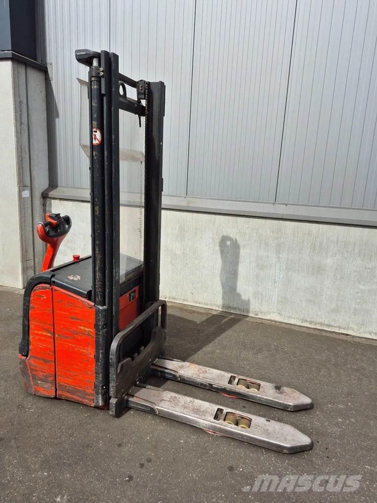 Linde L 16 رافعات شوكية مثبتة على شاحنات