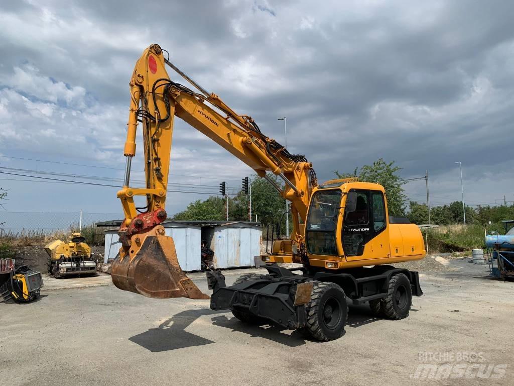 Hyundai ROBEX 170W-3 حفارات بعجل