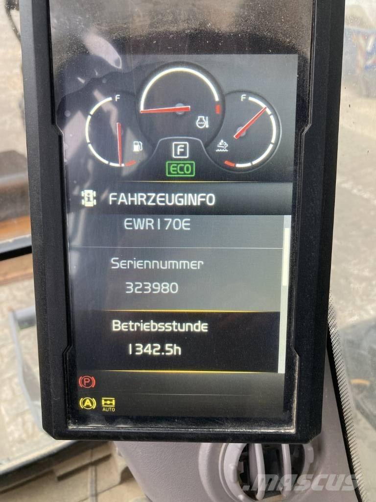 Volvo EWR 170 E حفارات بعجل