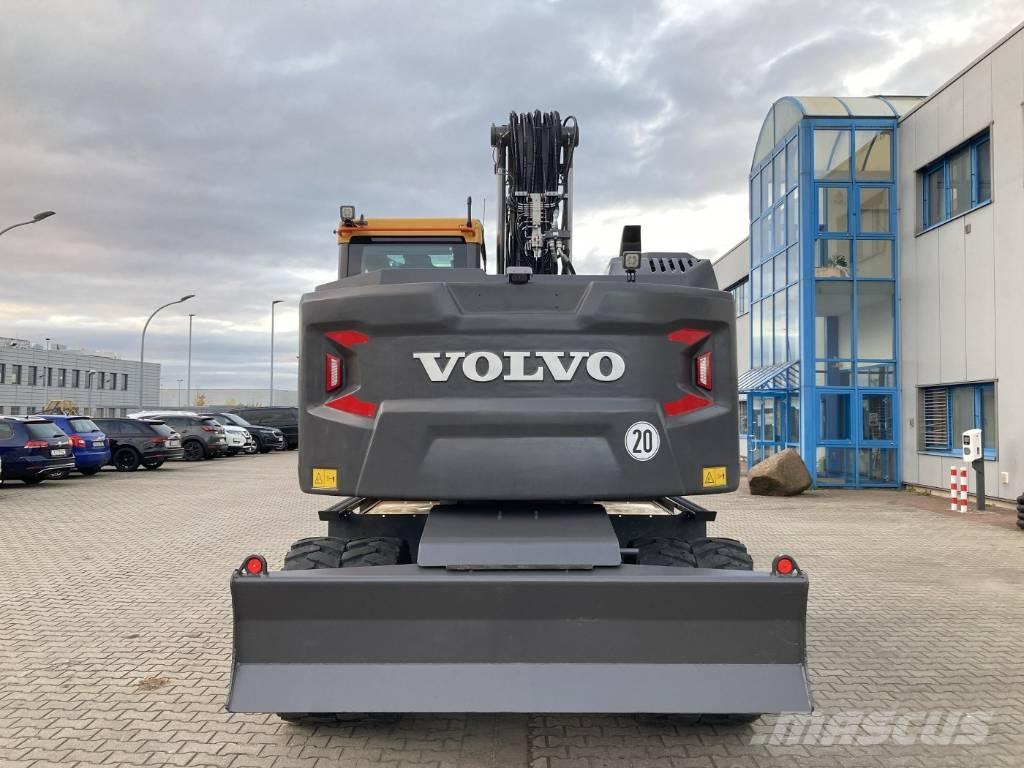 Volvo EWR 170 E حفارات بعجل