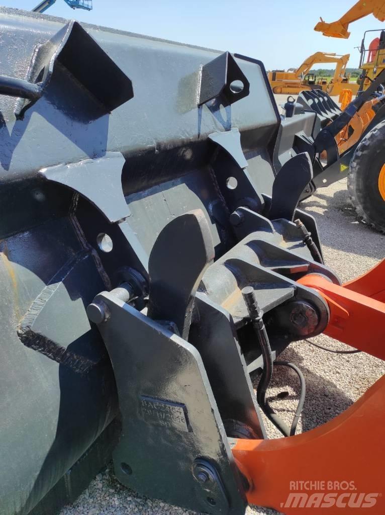 Doosan DL 350-5 لوادر بعجل