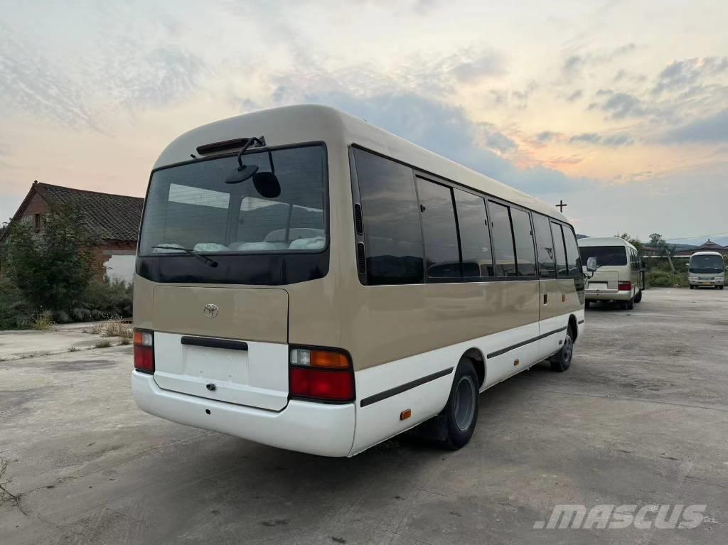 Toyota Coaster Bus حافلة صغيرة