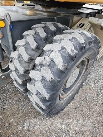 Liebherr A 916 حفارات بعجل