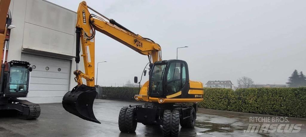 JCB JS 145 W حفارات بعجل