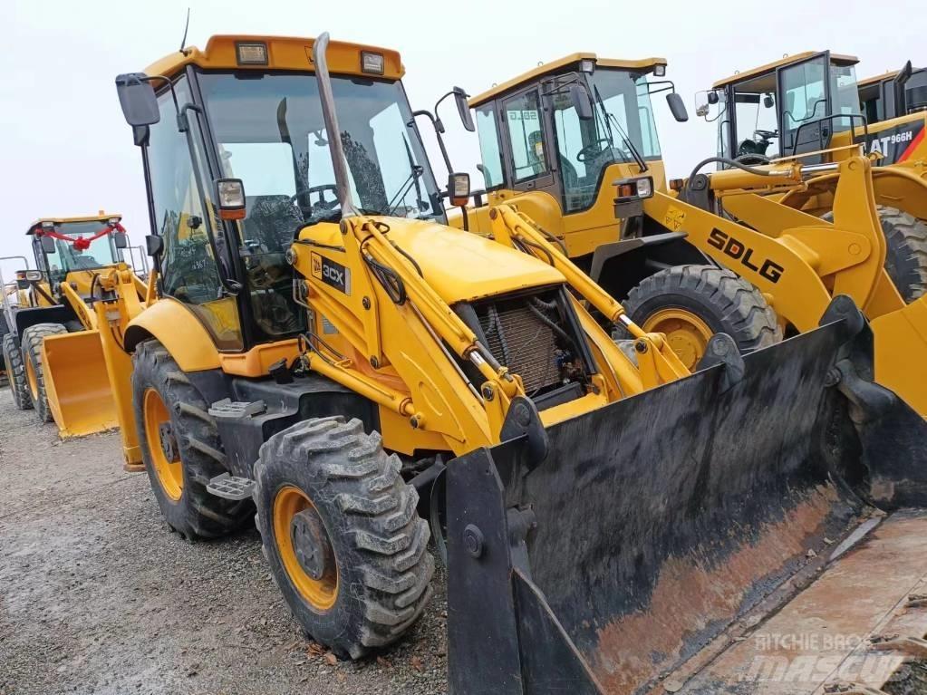 JCB 3 CX لوادر ذات جرافات عكسية