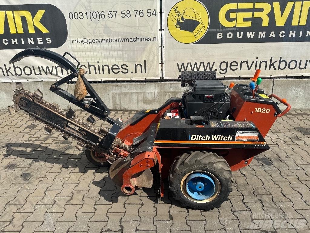Ditch Witch 1820 ماكينات حفر خنادق