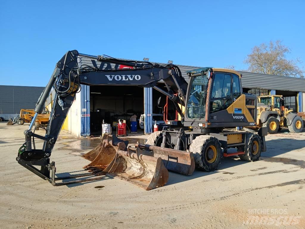 Volvo EWR 150 E حفارات بعجل