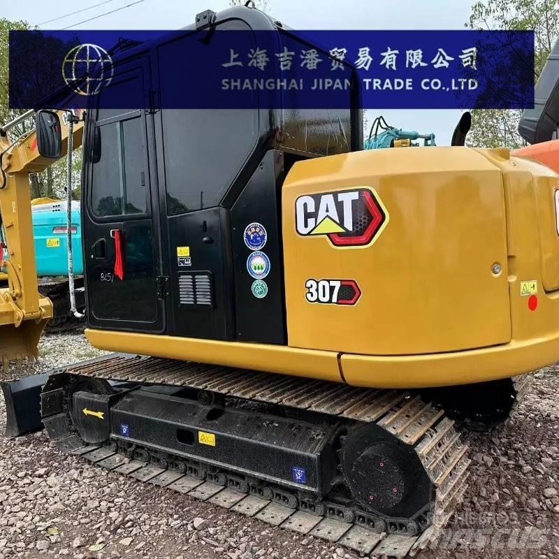 CAT 307 حفارات زحافة