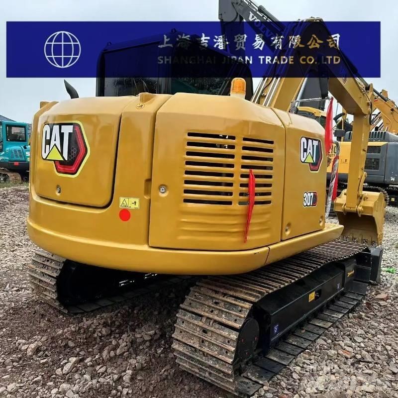 CAT 307 حفارات زحافة