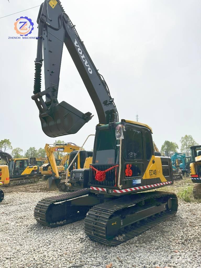 Volvo EC 140 D حفارات وسط 7 طن - 12 طن
