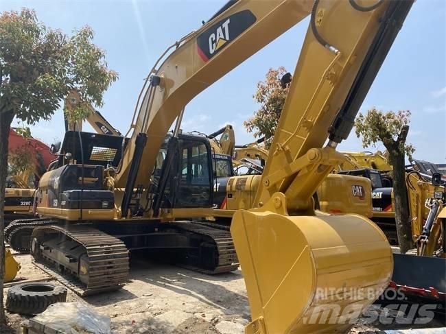 CAT 325 D حفارات زحافة