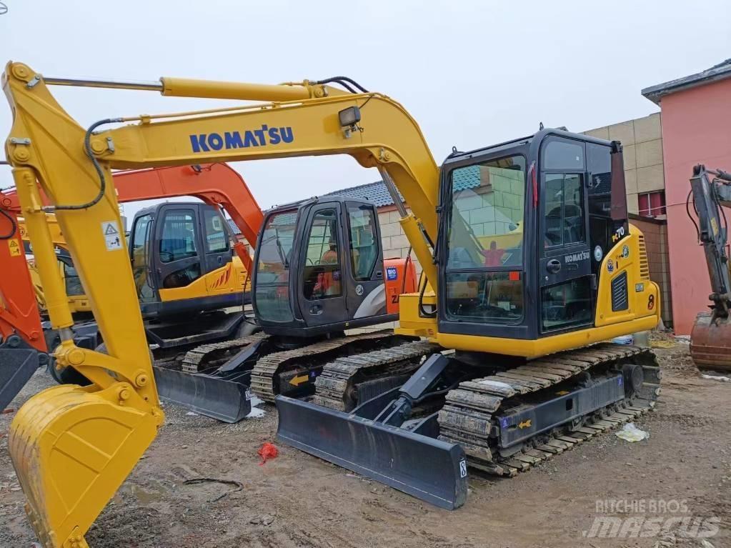 Komatsu PC 70-8 حفارات زحافة