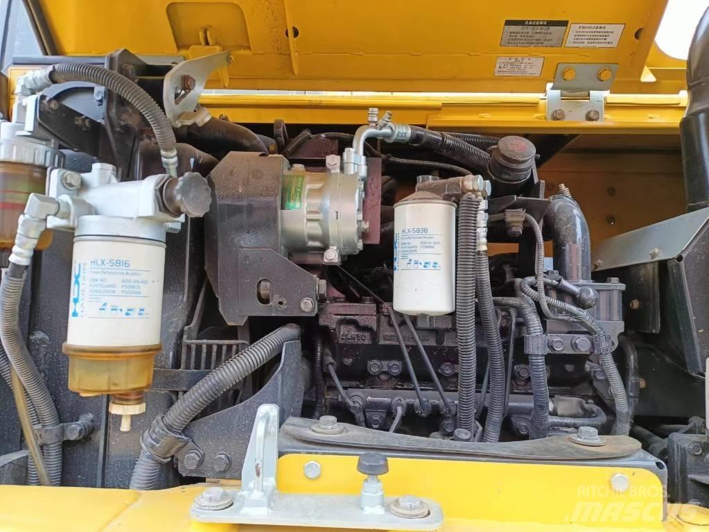 Komatsu PC 70-8 حفارات زحافة