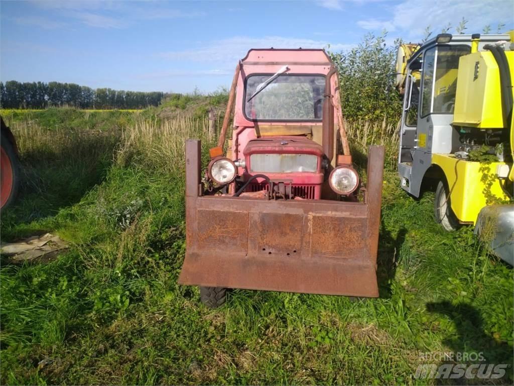 Fiat UTB 445V الجرارات
