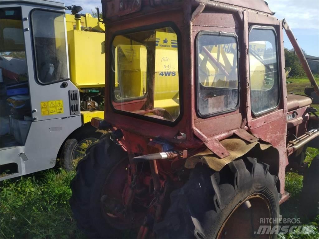 Fiat UTB 445V الجرارات