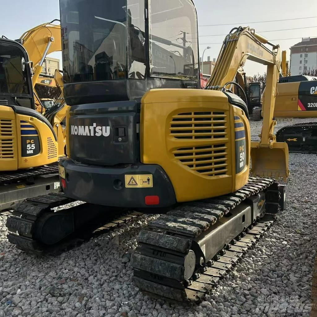 Komatsu 50-2 حفارات زحافة