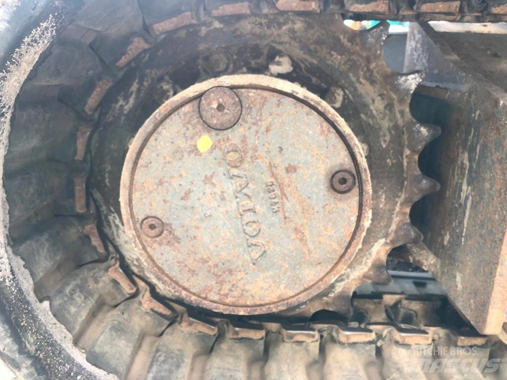 Volvo ECR 88 D حفارات وسط 7 طن - 12 طن