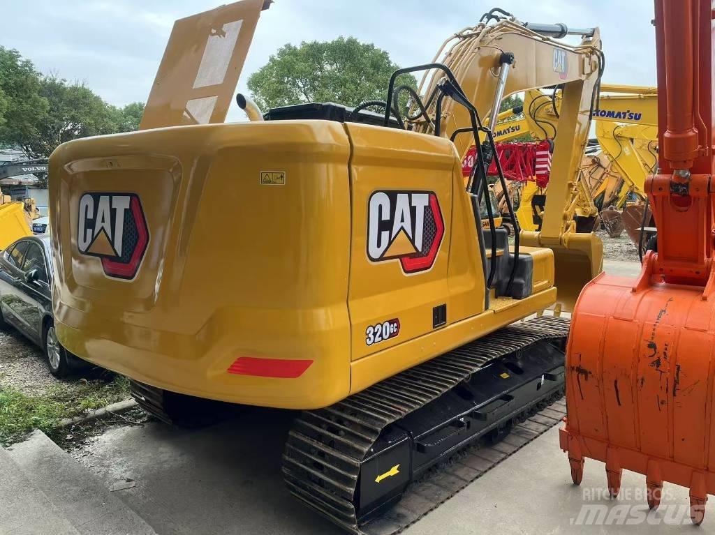 CAT 320 GC حفارات زحافة