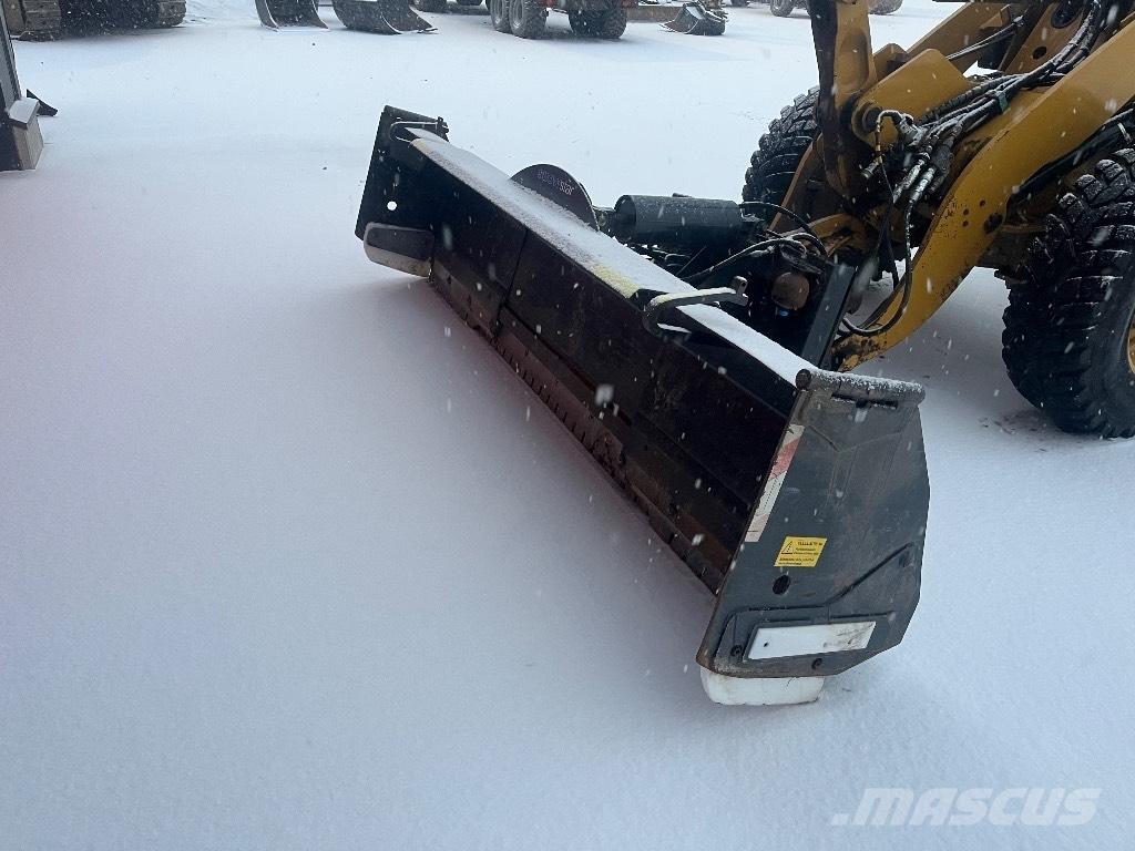 CAT 908 / Myyty, Sold لوادر بعجل