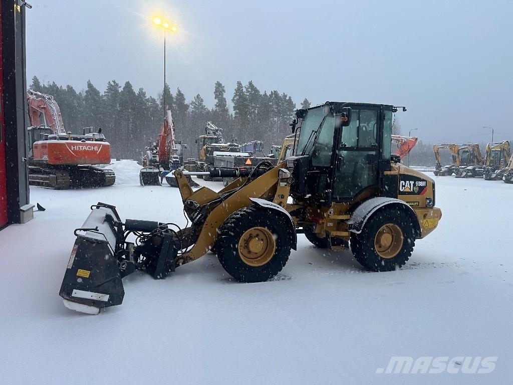 CAT 908 / Myyty, Sold لوادر بعجل