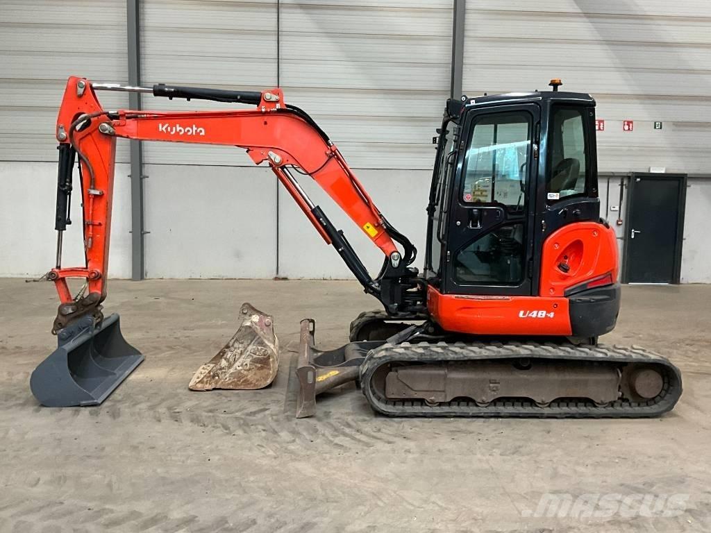 Kubota U 48-4 حفارات صغيرة أقل من 7 طن (حفارات صغيرة)