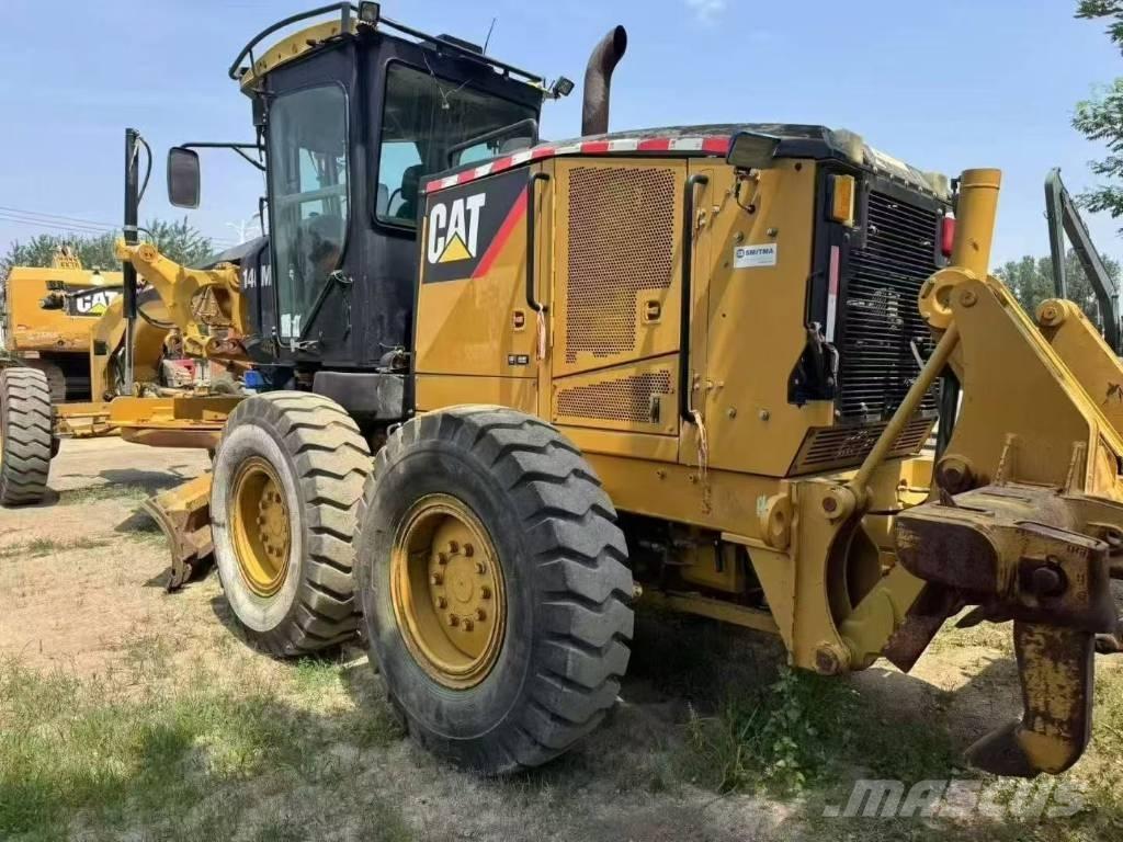 CAT 140 M معدات تمهيد الطرق