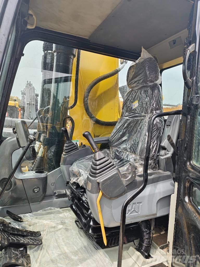 CAT 336 D حفارات زحافة
