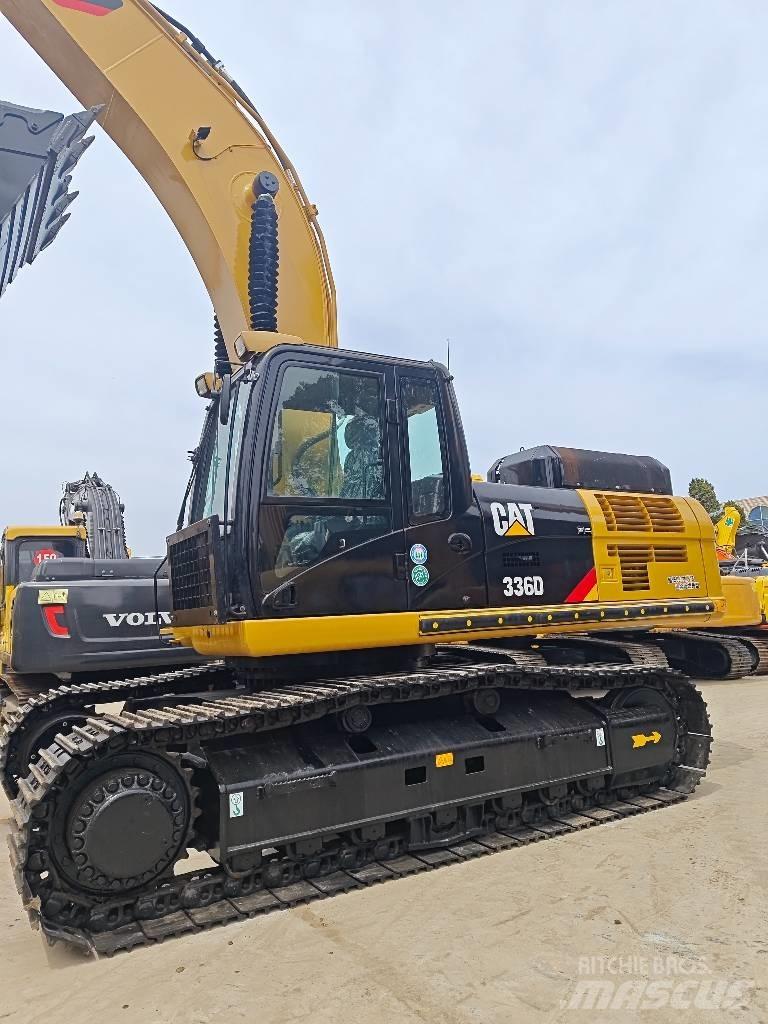 CAT 336 D حفارات زحافة