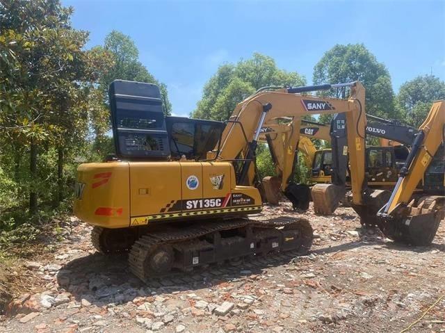 Sany SY215C حفارات زحافة