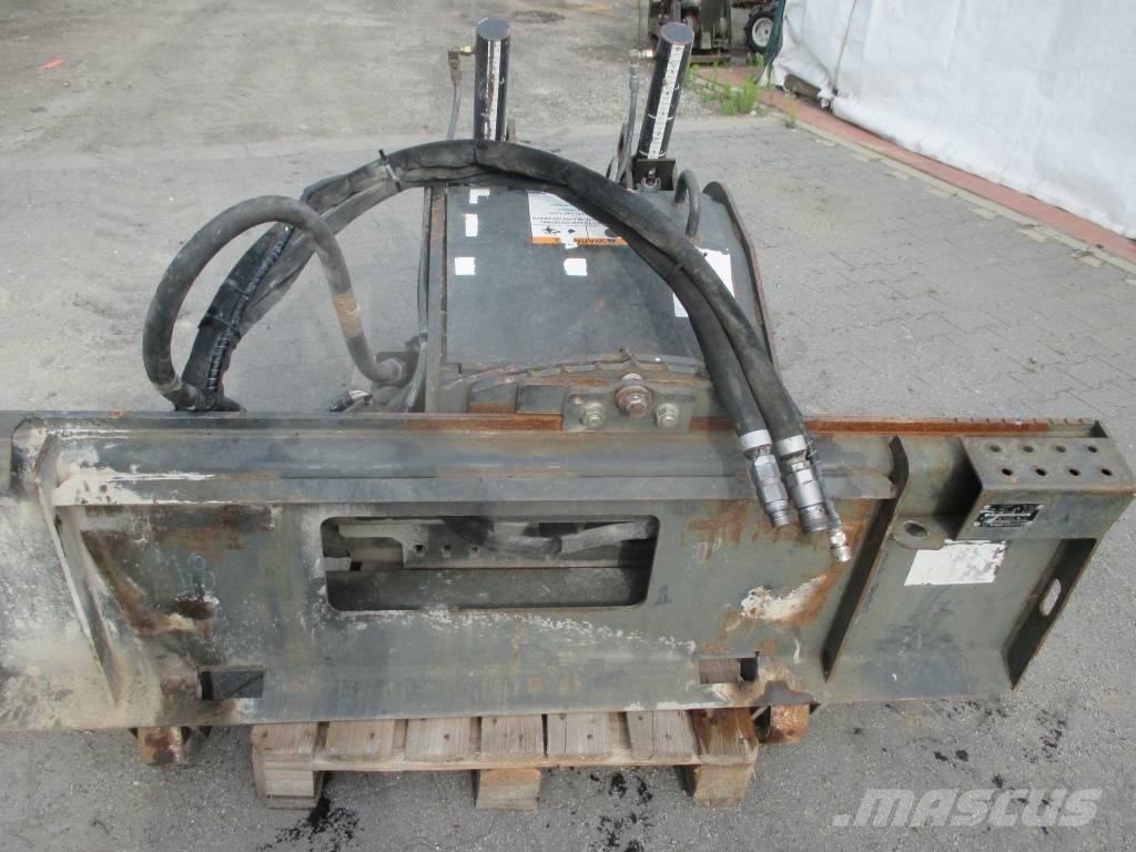 Bobcat 18 PLA كاشطات