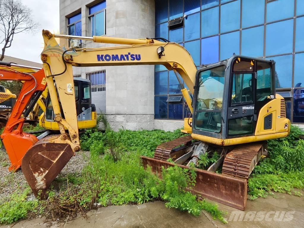 Komatsu PC 70-8 حفارات زحافة