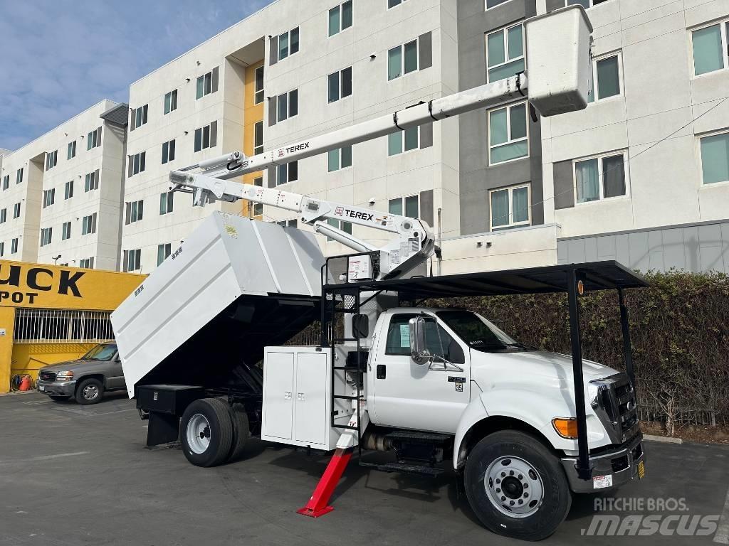 Ford F 750 SD شاحنات أخرى
