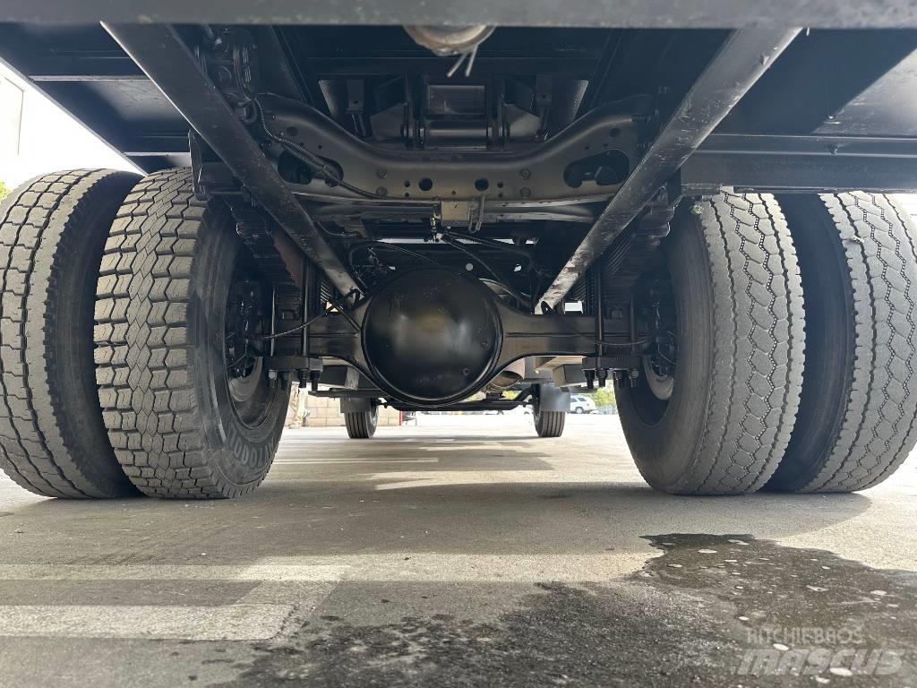 Ford F 750 SD شاحنات أخرى