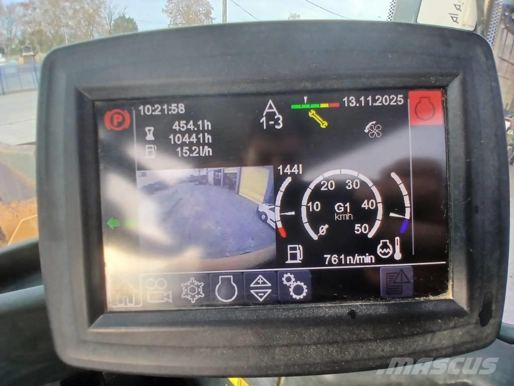 Liebherr L 566 لوادر بعجل