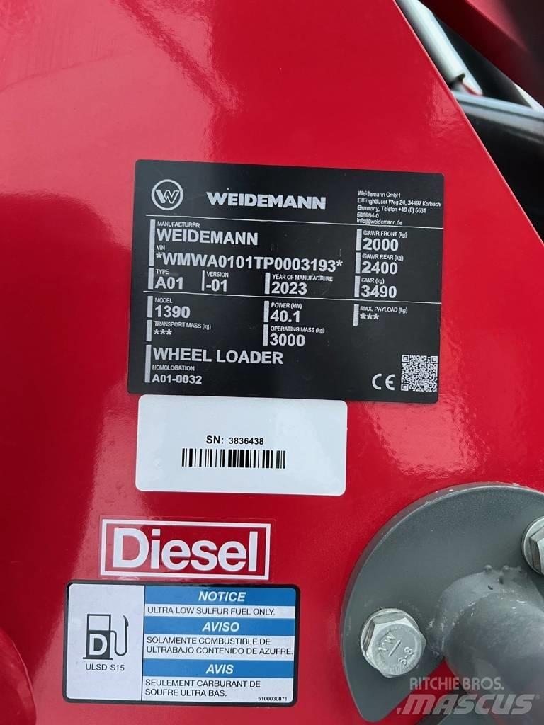 Weidemann 1390 لوادر بعجل