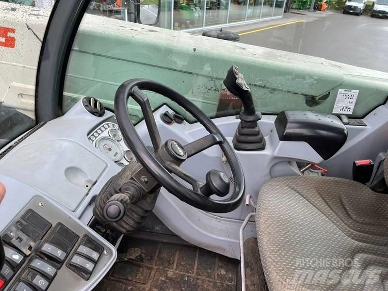 CLAAS Scorpion 7045 معدات مناولة لأغراض الزراعة
