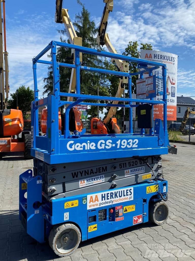 Genie GS 1932 رافعات مقصية الشكل