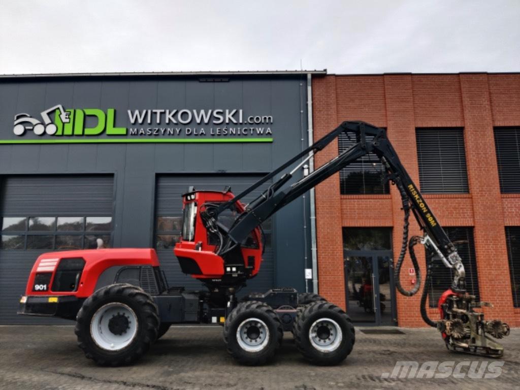 Komatsu 901 حصادات
