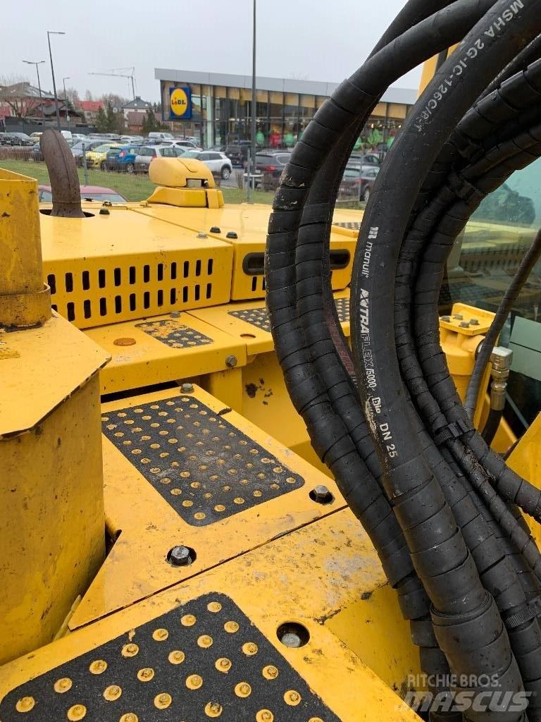 Komatsu PC 138 US-10 حفارات زحافة