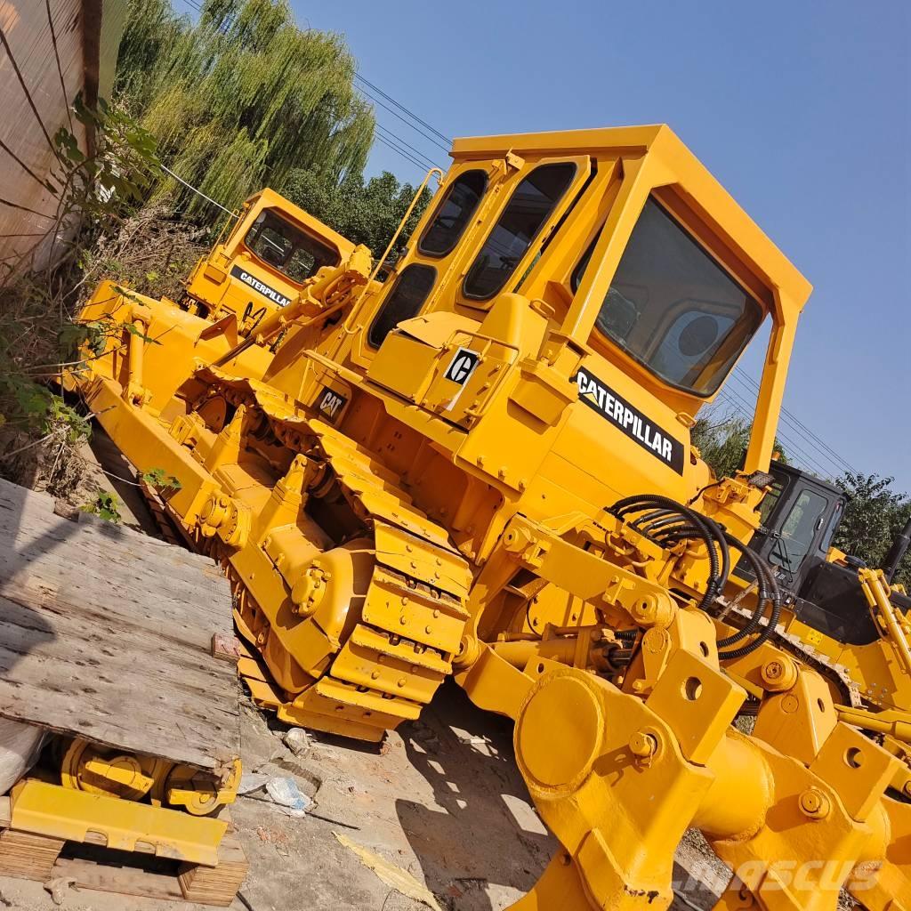 CAT D 7 G بلدوزرات مجنزرة