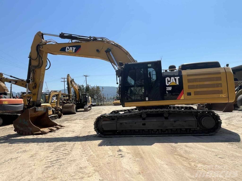 CAT 336 FL حفارات زحافة