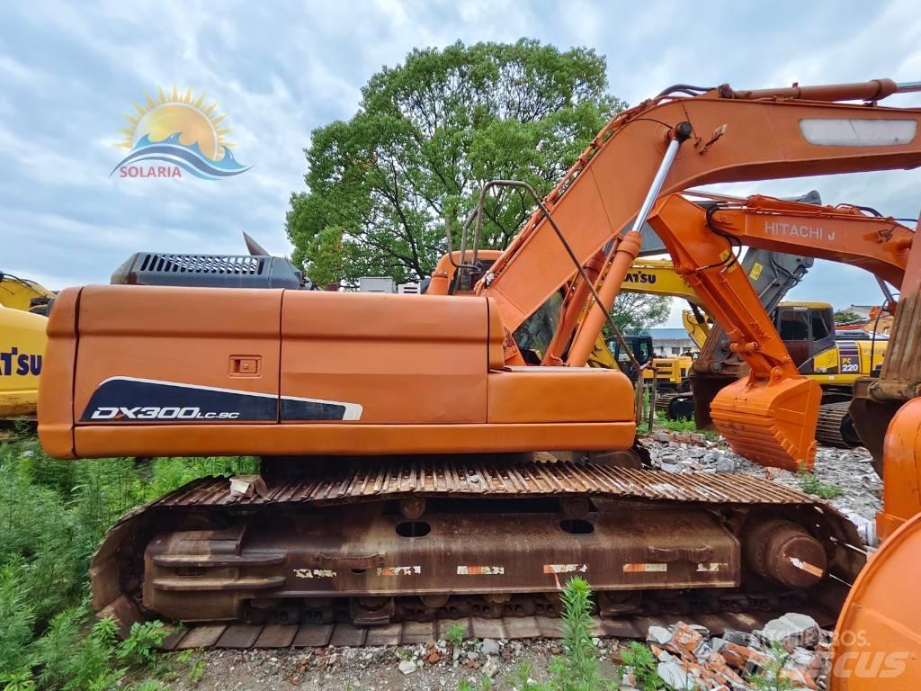 Doosan DX 300 LC-9C حفارات زحافة