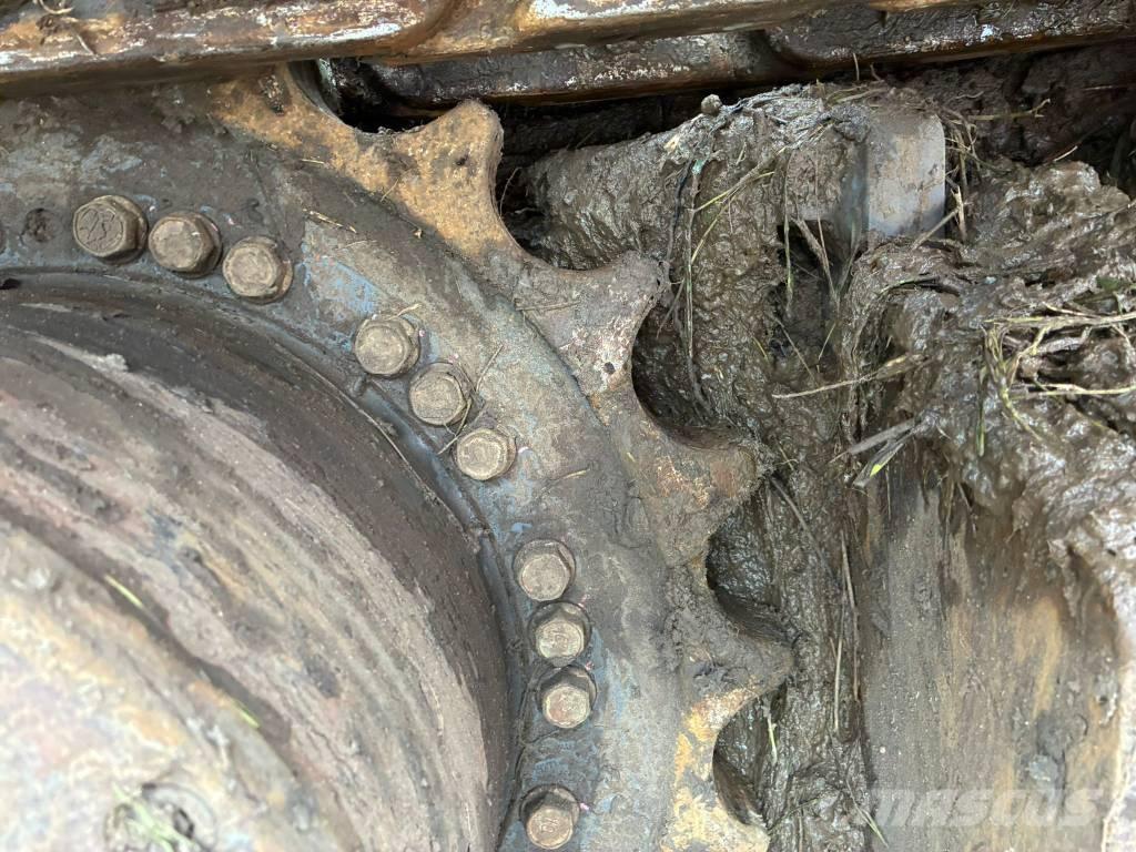 Develon DX235LCR-7 حفارات زحافة